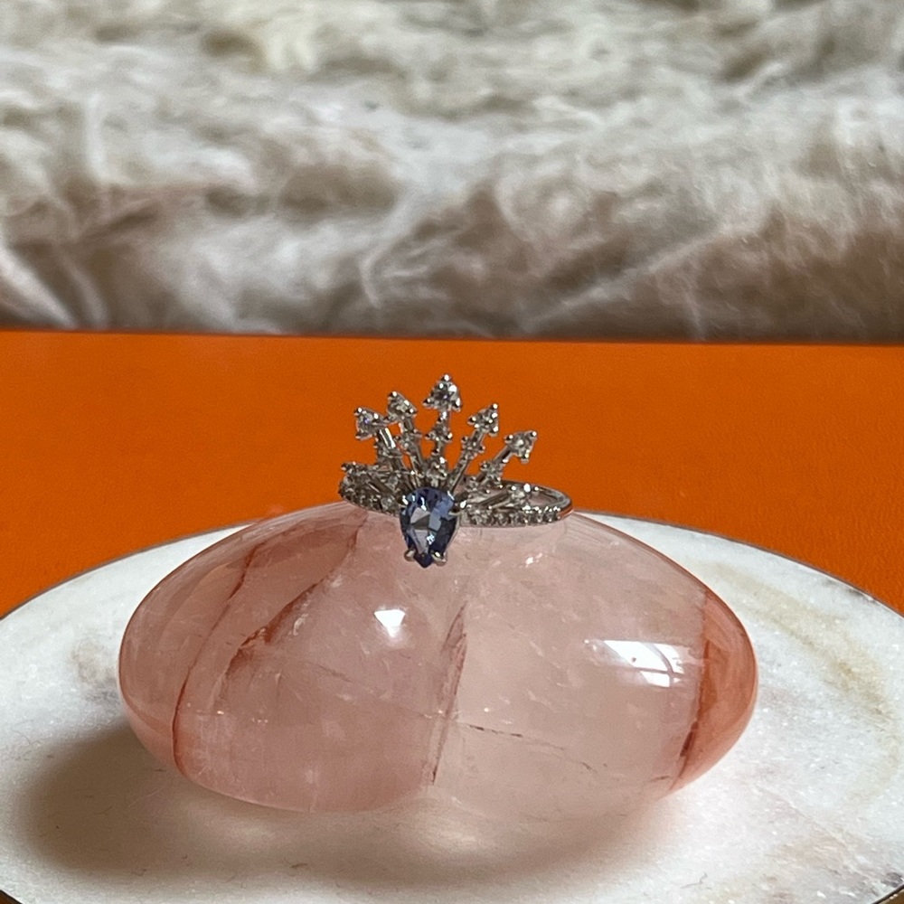 Major Wow Statement Crown Ring, Blue Tanzanite Cz… - image 4